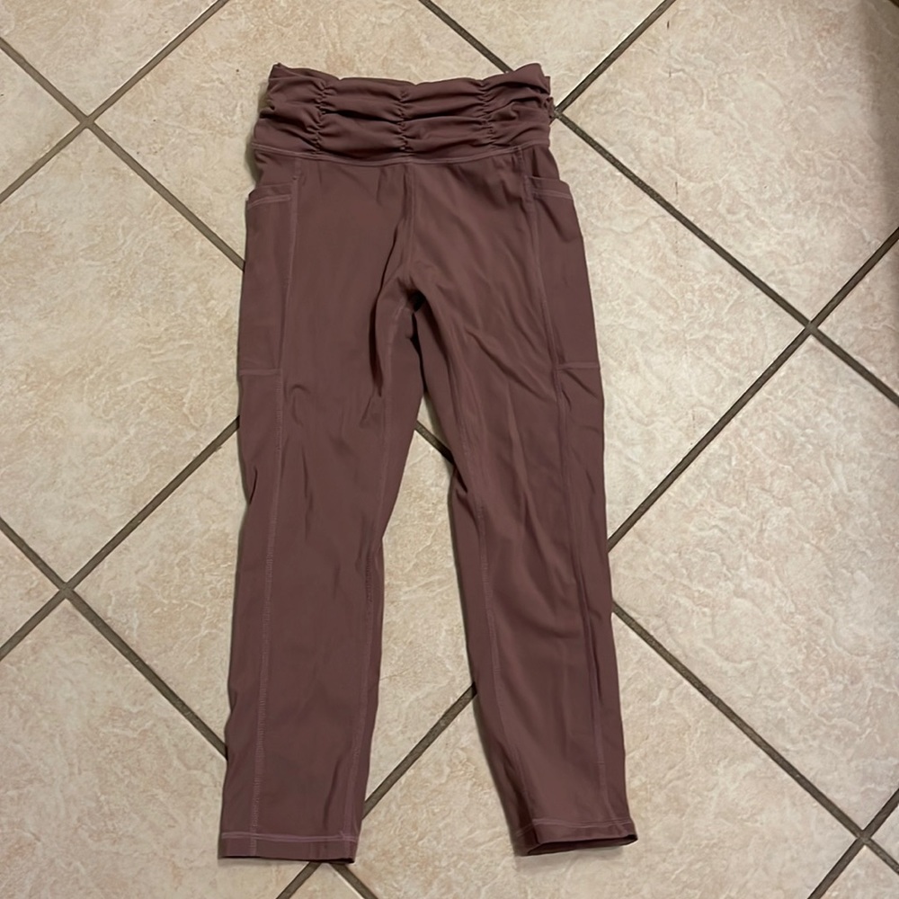 CVG leggings. Cute waistband, side pocket. XS